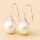 GRACEFUL PEARL DROP EARRINGS