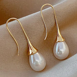CLASSIC PEARL DROP EARRINGS
